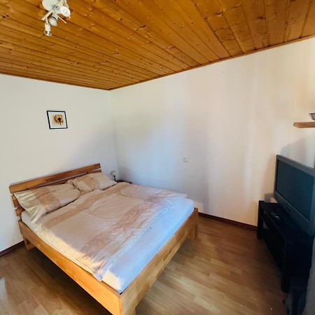 Ferienwohnung Derscheid ムッフ エクステリア 写真